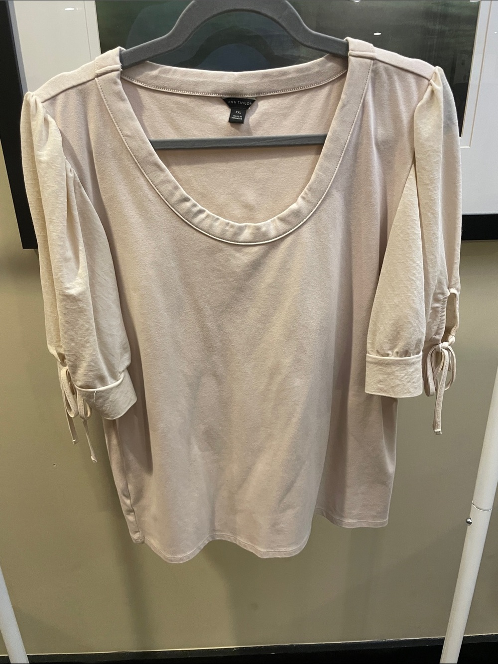 Ann Taylor. XXL. Soft Scoop Neck Tie-Sleeve Top in Light Beige